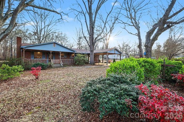 1343 Cedar Pines Lake Road, Lancaster, SC 29720