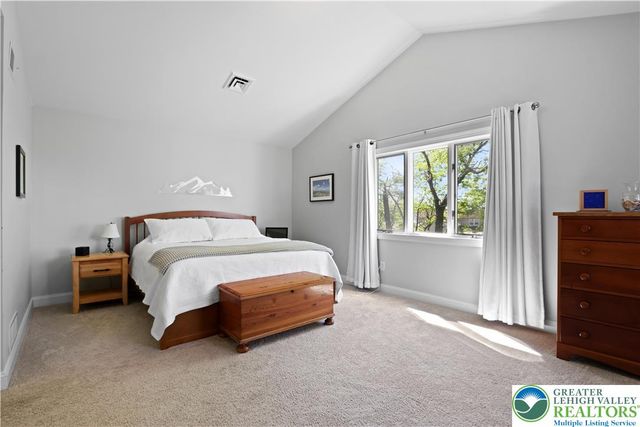 3646 Sturbridge Place, South Whitehall Twp, PA 18104