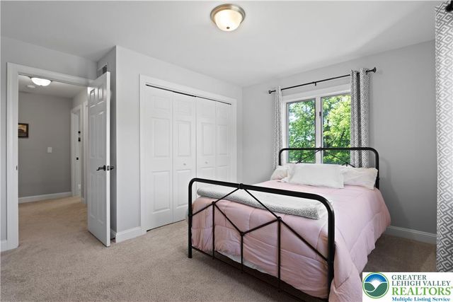 3646 Sturbridge Place, South Whitehall Twp, PA 18104