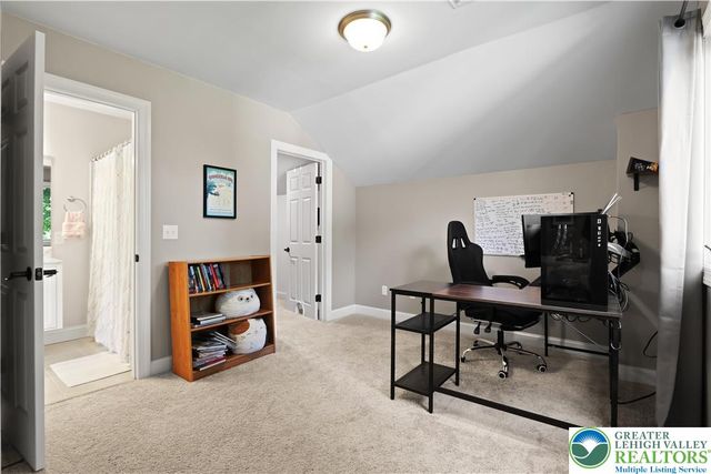 3646 Sturbridge Place, South Whitehall Twp, PA 18104