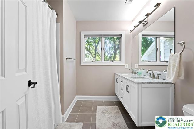 3646 Sturbridge Place, South Whitehall Twp, PA 18104