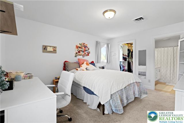3646 Sturbridge Place, South Whitehall Twp, PA 18104