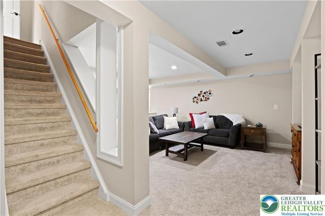 3646 Sturbridge Place, South Whitehall Twp, PA 18104