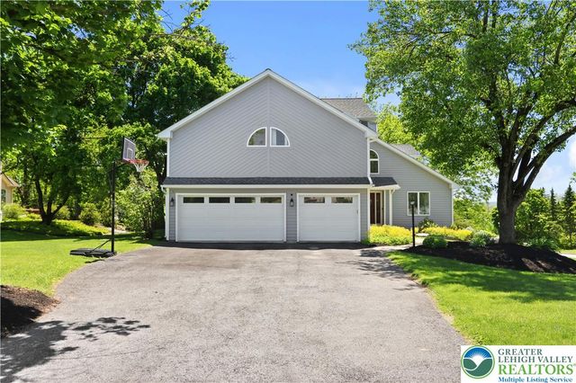 3646 Sturbridge Place, South Whitehall Twp, PA 18104