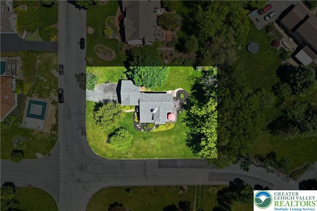 3646 Sturbridge Place, South Whitehall Twp, PA 18104