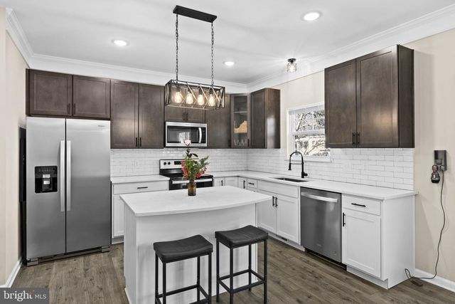 5835 SMITH STATION RD, Fredericksburg, VA 22407