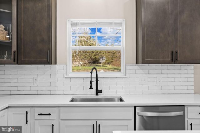 5835 SMITH STATION RD, Fredericksburg, VA 22407