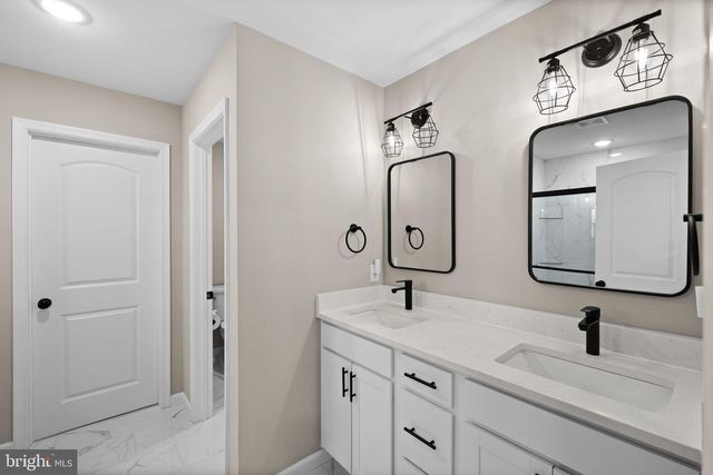 5835 SMITH STATION RD, Fredericksburg, VA 22407