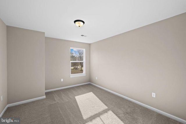 5835 SMITH STATION RD, Fredericksburg, VA 22407