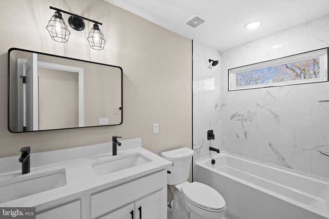 5835 SMITH STATION RD, Fredericksburg, VA 22407