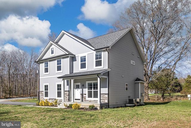 5835 SMITH STATION RD, Fredericksburg, VA 22407