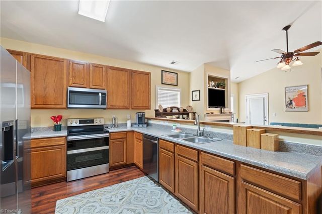 1820 Beeson Park Lane, Kernersville, NC 27284