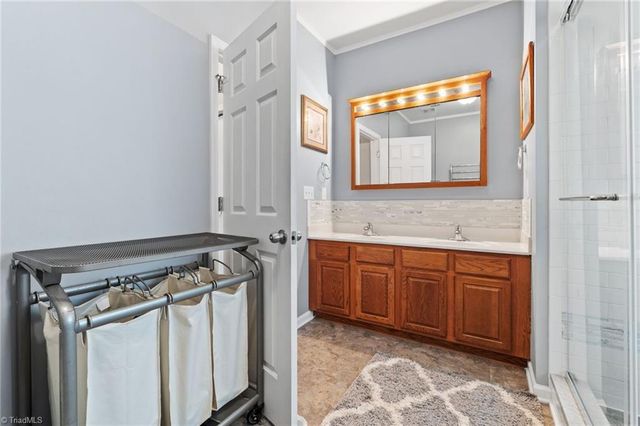 1820 Beeson Park Lane, Kernersville, NC 27284