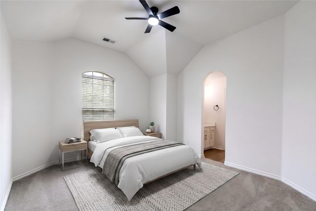 907 Greenfield Court, Kennedale, TX 76060