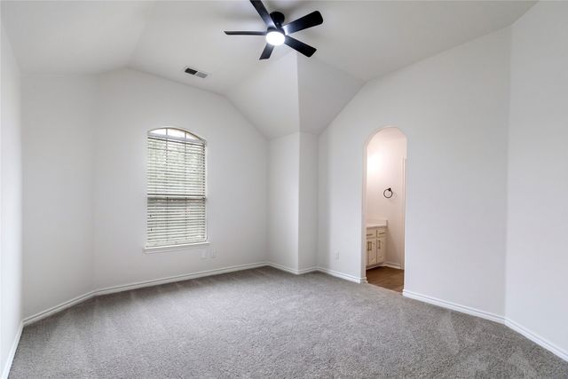 907 Greenfield Court, Kennedale, TX 76060