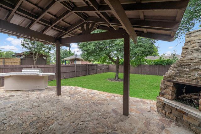907 Greenfield Court, Kennedale, TX 76060