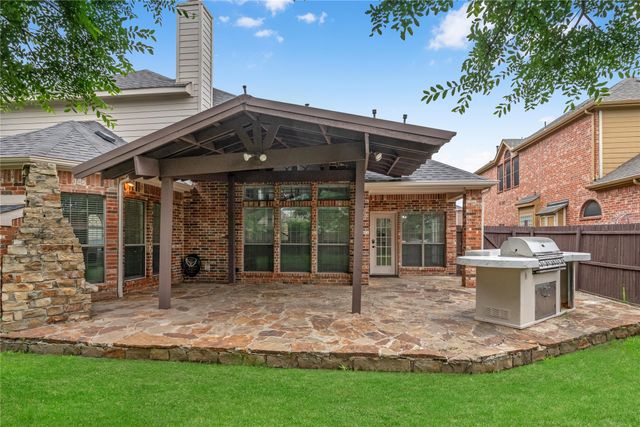 907 Greenfield Court, Kennedale, TX 76060