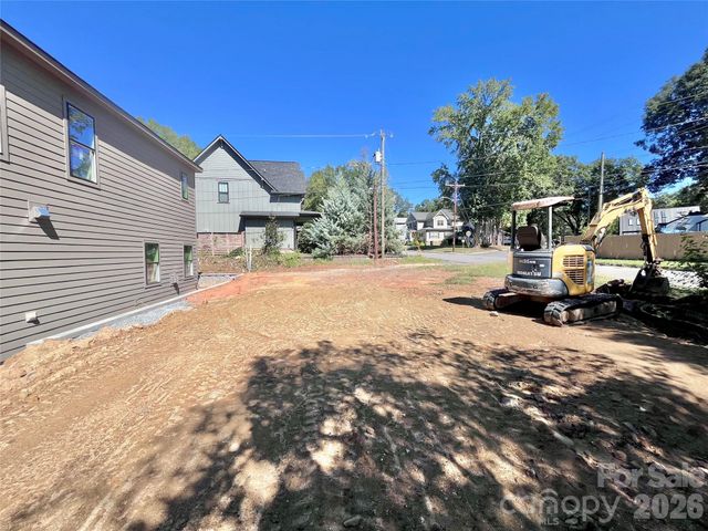 731 E 28th Street, Charlotte, NC 28205