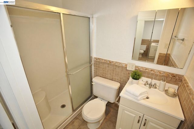 21379 Gary Dr 14, Hayward, CA 94546