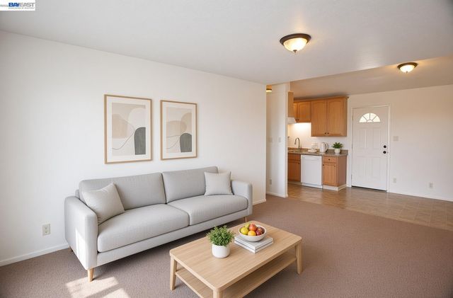 21379 Gary Dr 14, Hayward, CA 94546