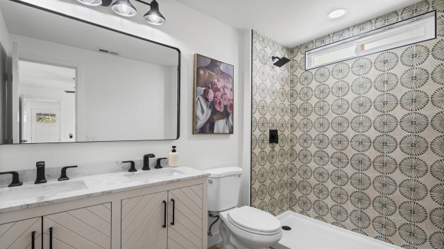 1294 E Mission, Escondido, CA 92027