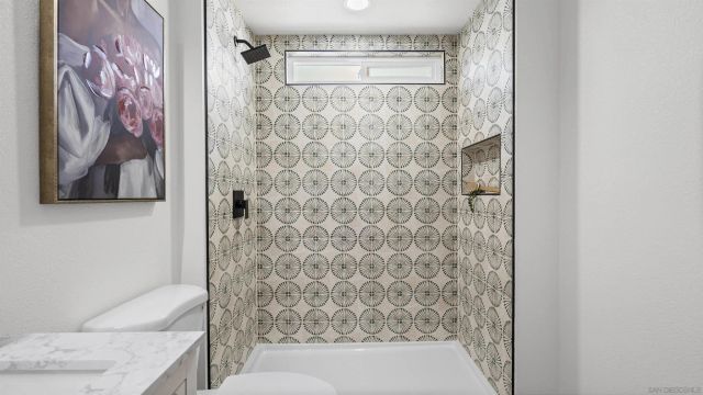 1294 E Mission, Escondido, CA 92027