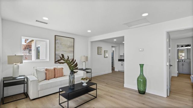 1294 E Mission, Escondido, CA 92027