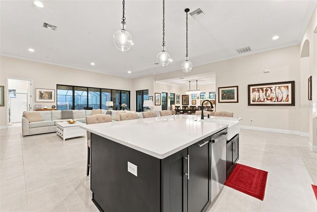 10370 MEADOWRUN DRIVE, Lithia, FL 33547
