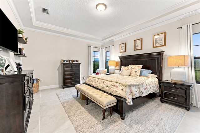10370 MEADOWRUN DRIVE, Lithia, FL 33547