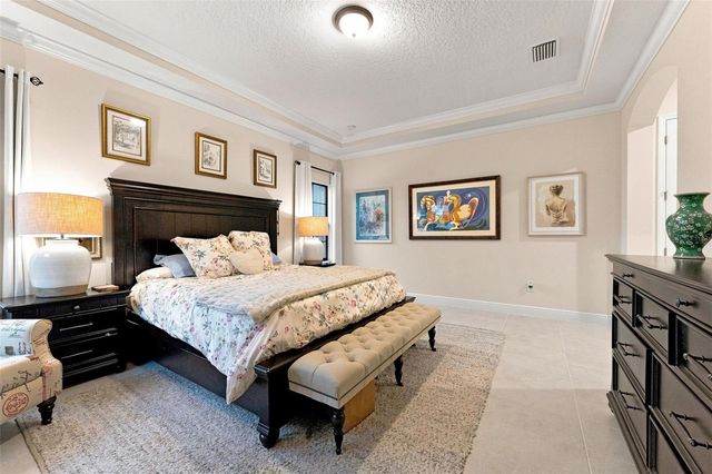 10370 MEADOWRUN DRIVE, Lithia, FL 33547