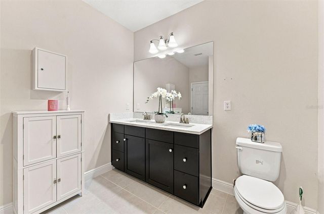 10370 MEADOWRUN DRIVE, Lithia, FL 33547