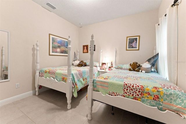 10370 MEADOWRUN DRIVE, Lithia, FL 33547