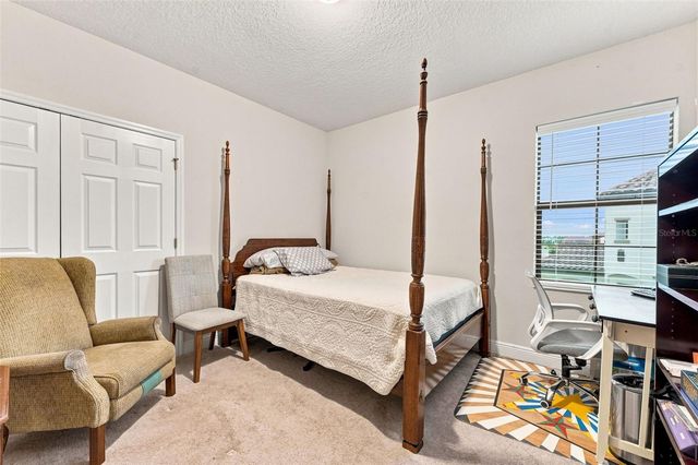 10370 MEADOWRUN DRIVE, Lithia, FL 33547