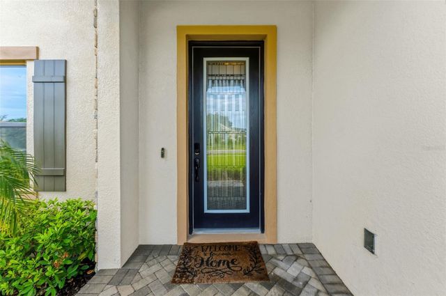 10370 MEADOWRUN DRIVE, Lithia, FL 33547