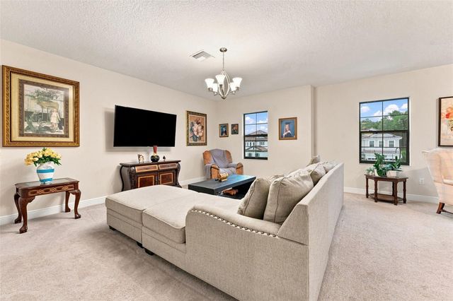 10370 MEADOWRUN DRIVE, Lithia, FL 33547