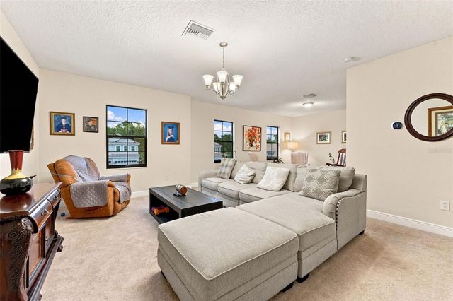 10370 MEADOWRUN DRIVE, Lithia, FL 33547