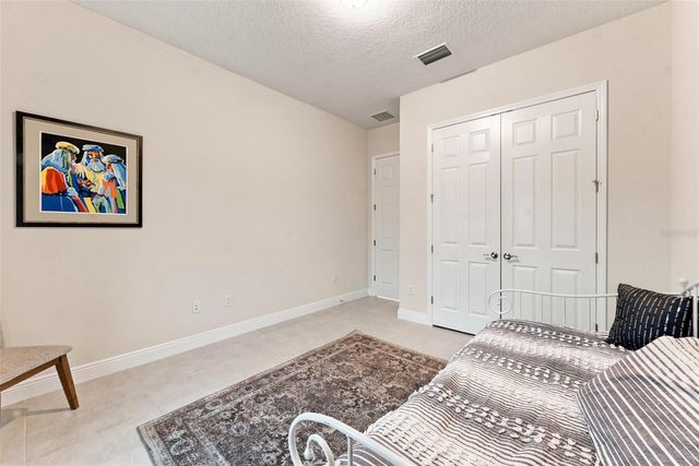 10370 MEADOWRUN DRIVE, Lithia, FL 33547