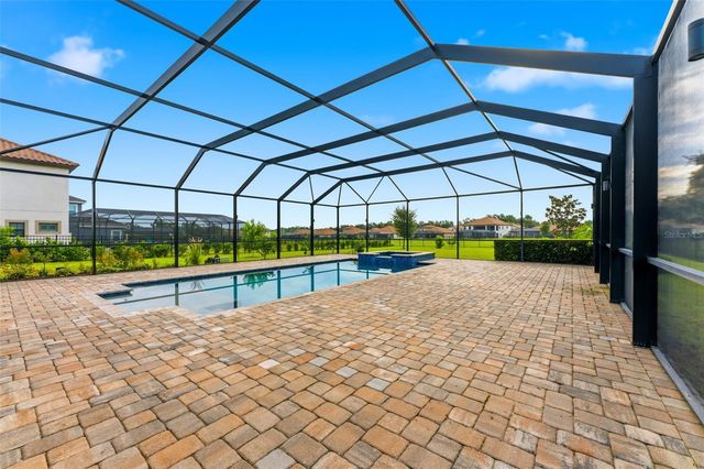 10370 MEADOWRUN DRIVE, Lithia, FL 33547