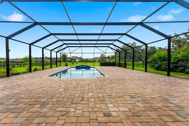 10370 MEADOWRUN DRIVE, Lithia, FL 33547