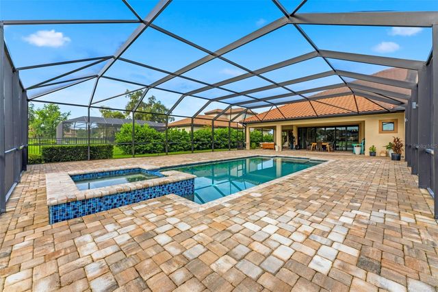 10370 MEADOWRUN DRIVE, Lithia, FL 33547