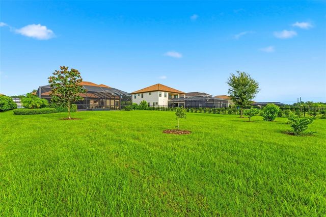 10370 MEADOWRUN DRIVE, Lithia, FL 33547