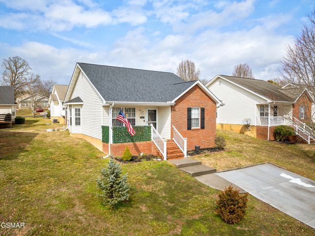 1709 Watauga Street, Sevierville, TN 37876