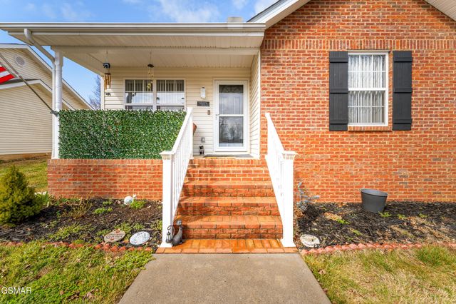 1709 Watauga Street, Sevierville, TN 37876