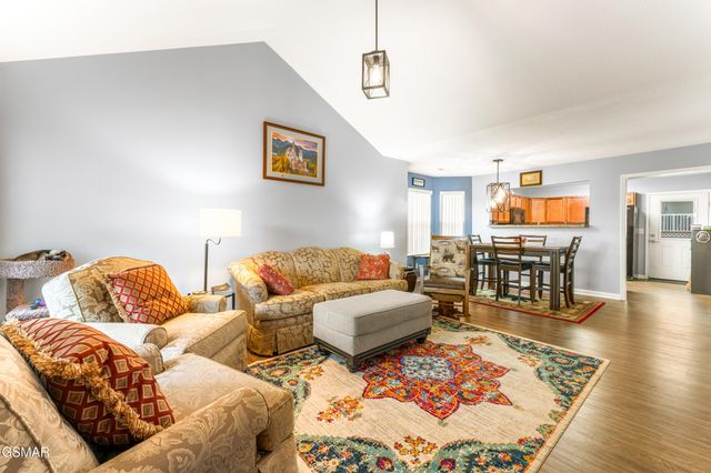 1709 Watauga Street, Sevierville, TN 37876