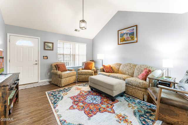 1709 Watauga Street, Sevierville, TN 37876