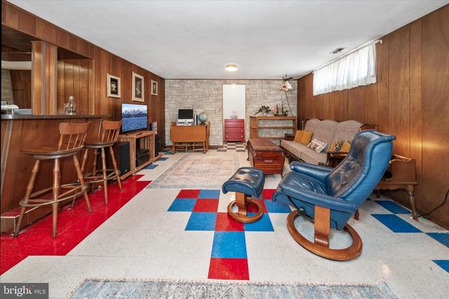 37 MARTA DR, Wilmington, DE 19808