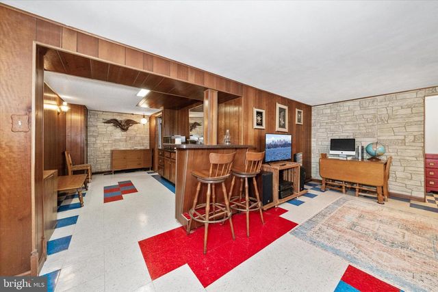 37 MARTA DR, Wilmington, DE 19808