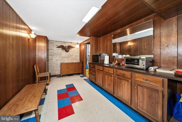 37 MARTA DR, Wilmington, DE 19808