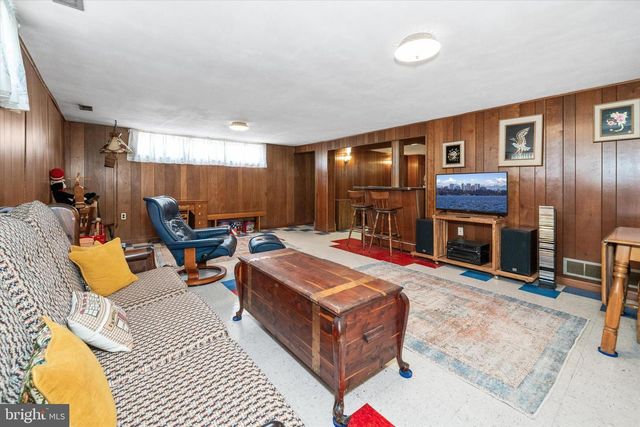 37 MARTA DR, Wilmington, DE 19808