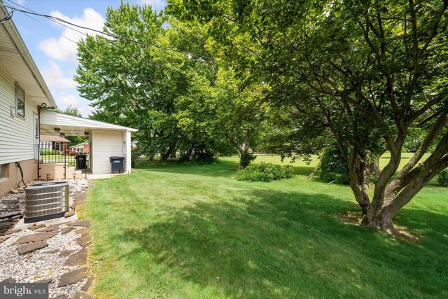 37 MARTA DR, Wilmington, DE 19808